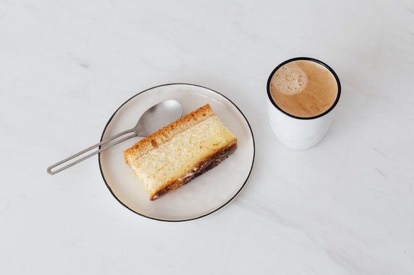 Quels sont les astuces pour un cake marbré chocolat-vanille moelleux?